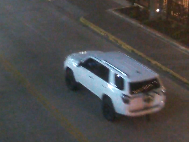 APD Detectives Search for Two Persons of Interest in Connection to a Crash Resulting in Death