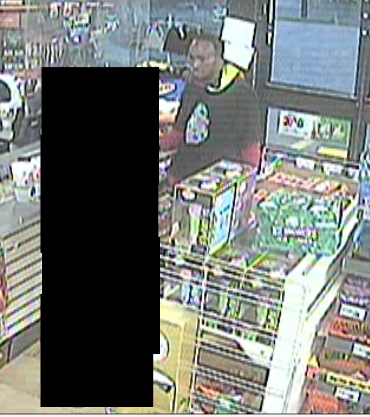 APD Detectives Search for Two Suspects in Connection to a Robbery by Assault