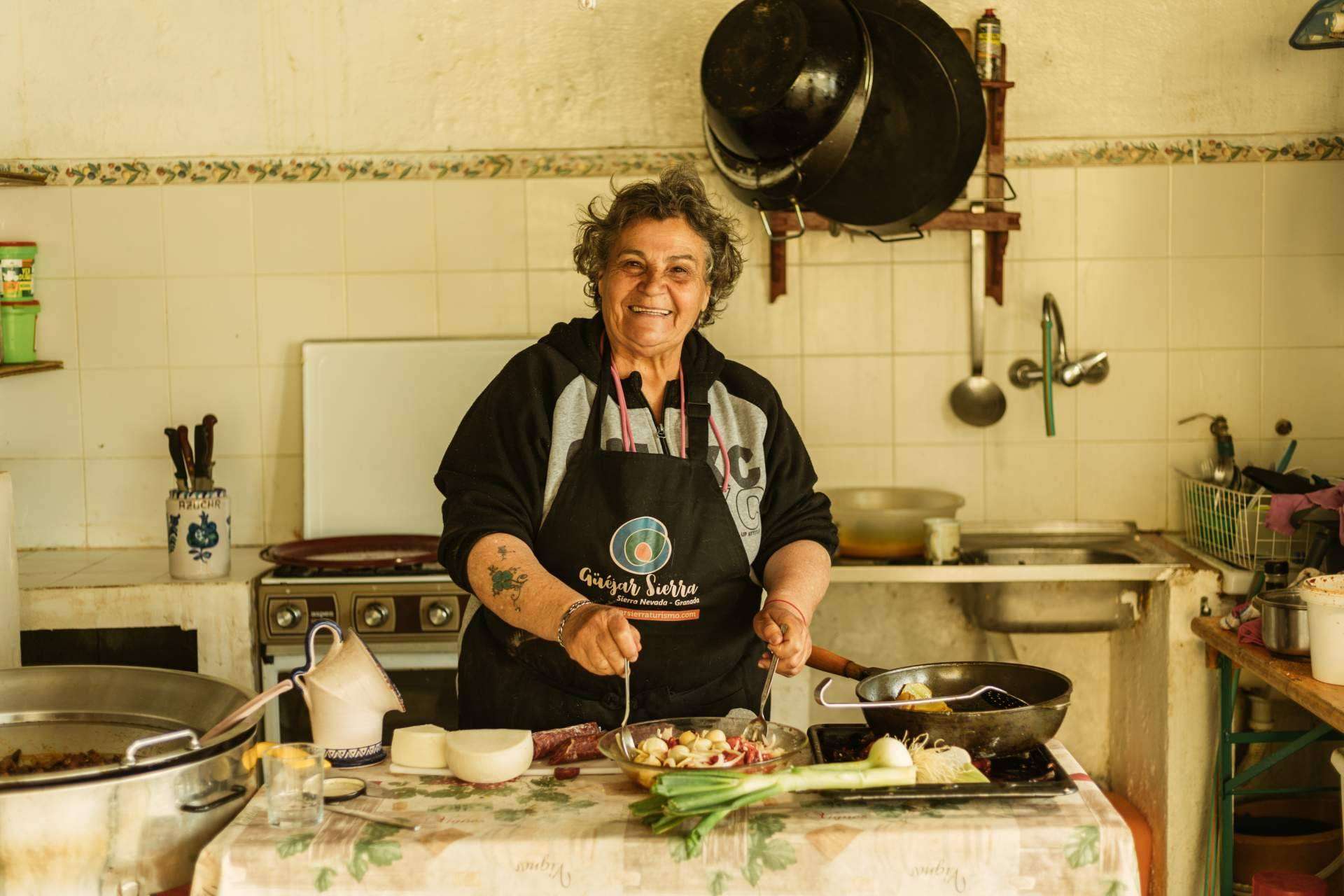The Sazón Cocina marketplace allows to discover and taste some of the best tapas from Spain