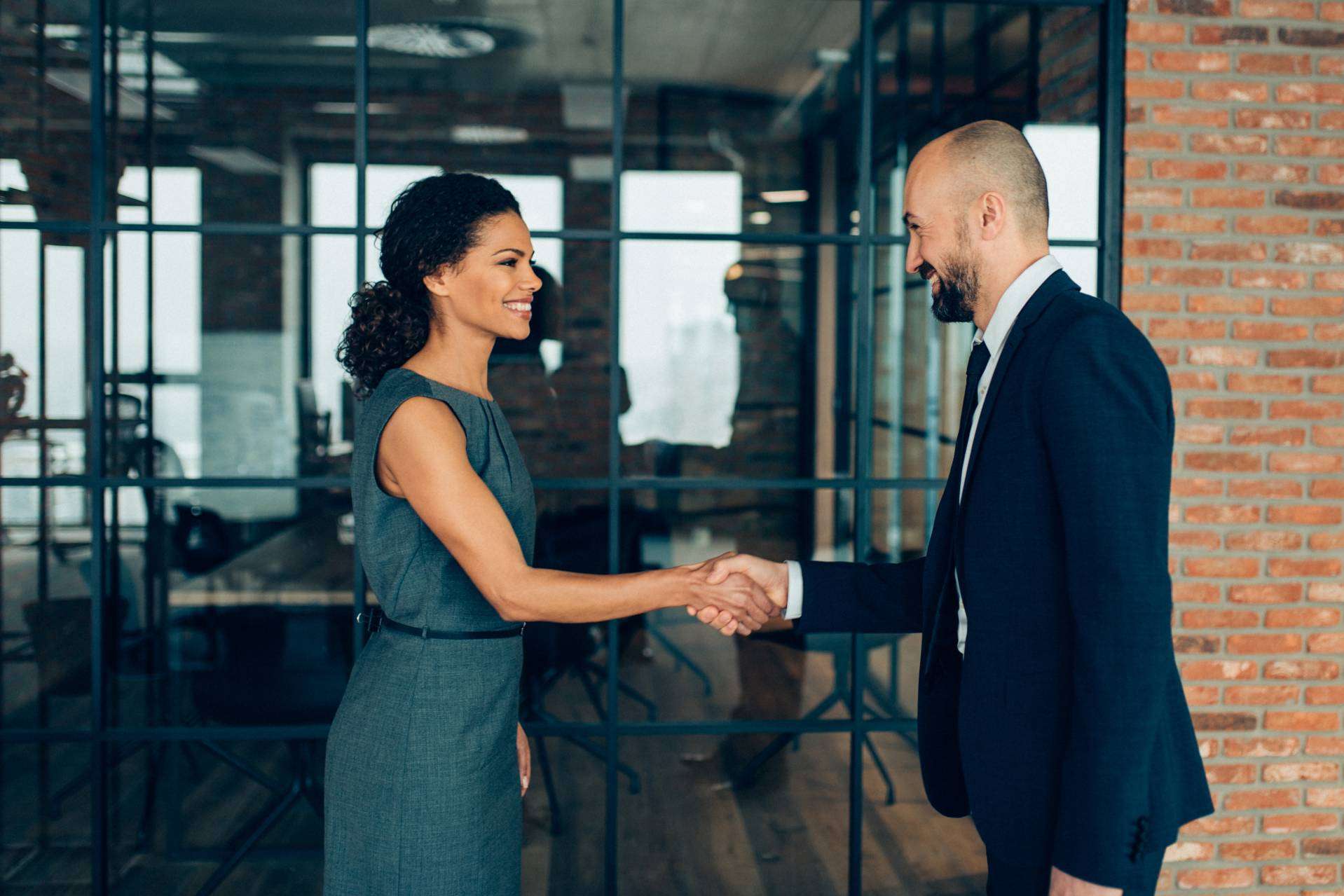 Optimizing Post-Networking Follow-Up and Maximizing the Use of Knowee Digital Business Cards