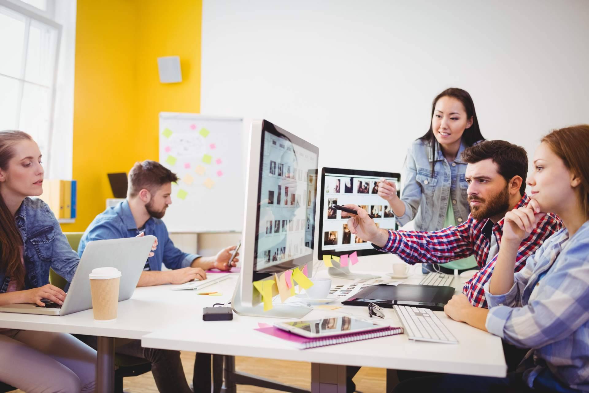 Relevant Audience explains the aspects to consider when choosing a marketing agency